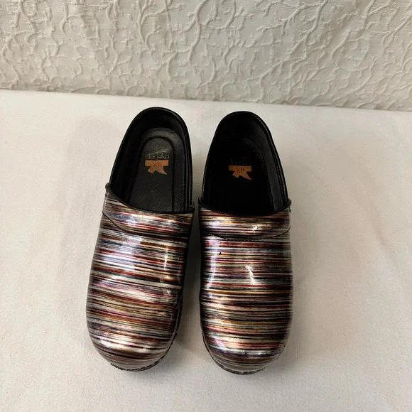 Dansko Women's Clogs Size 39 8.5 Professional Shoes Multicolor Leather Comfort - Picture 10 of 11